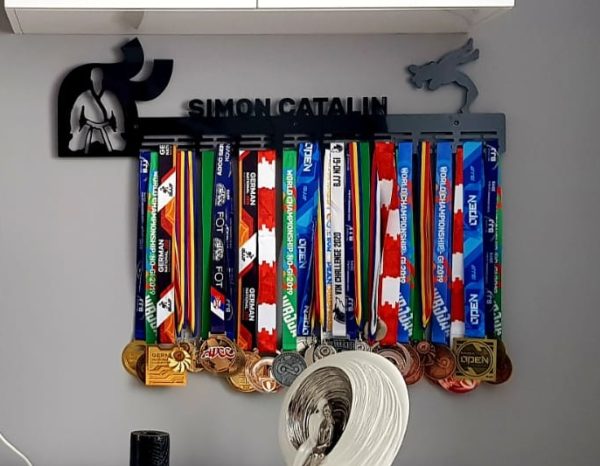 suport medalii Jiu jitsu 99cm negru1