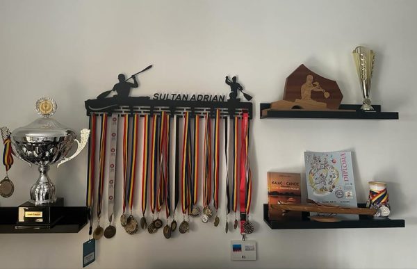 suport medalii caiac canoe-99cm negru